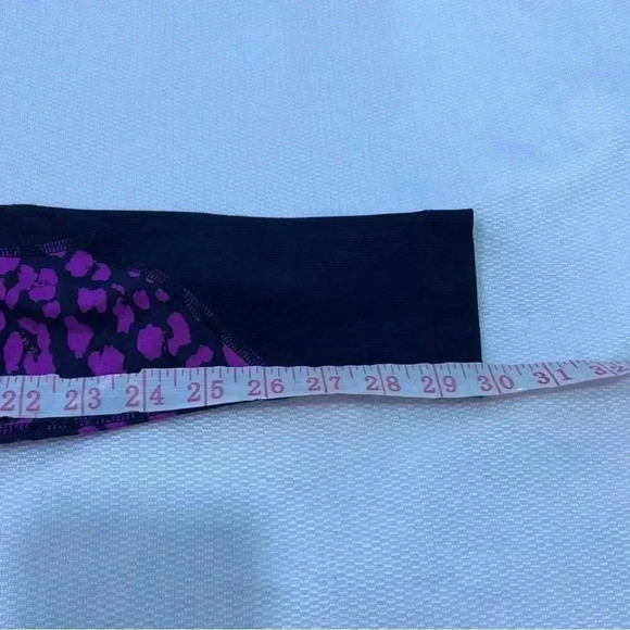 Lululemon leggings size 2 - Picture 8 of 9